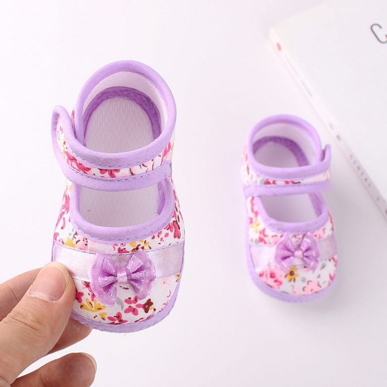floral printed newborn shoes