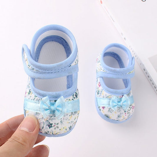 floral printed newborn shoes