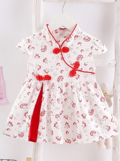 Stylish floral mandarin top